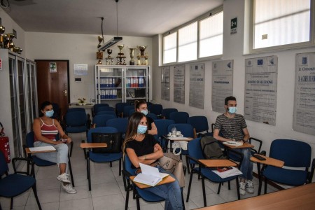 "Cooperare ed operare significa costruire pro...